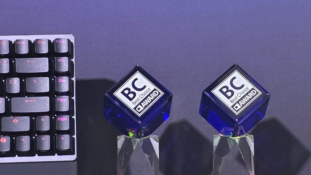 Клавиатура ROG Falcata и мышь Harpe II Ace представлена Asus на выставке Computex 2025 Клавиатура ROG Falcata и мышь Harpe II Ace представлена Asus на выставке Computex 2025