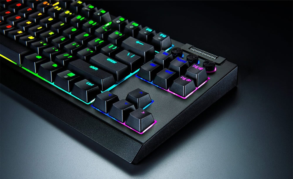 Razer выпустила новую клавиатуру для геймеров с автономностью до 980 часов Razer выпустила новую клавиатуру для геймеров с автономностью до 980 часов