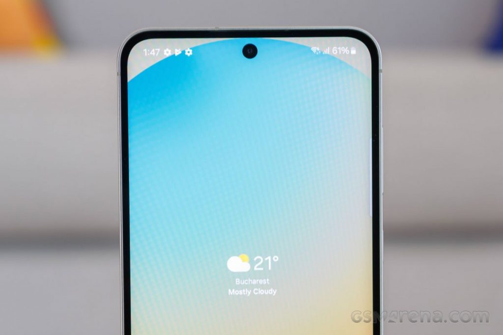 Galaxy S25 FE получит новую улучшенную селфи-камеру на 12 МП