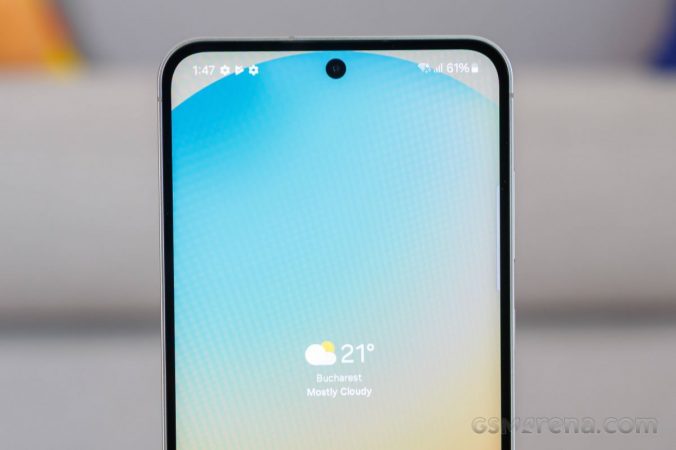 Galaxy S25 FE получит новую улучшенную селфи-камеру на 12 МП