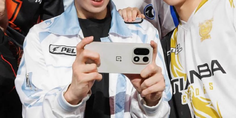 OnePlus представила первые подробности о флагмане OnePlus 15