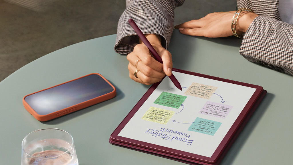 Amazon представила Kindle Scribe 3-го поколения c ИИ-блокнотом