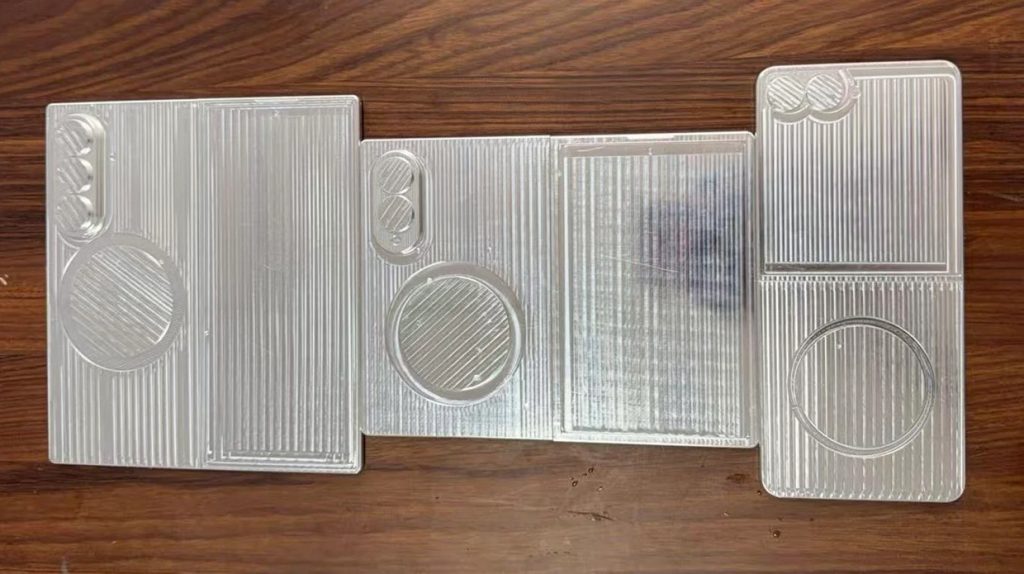 Инсайдеры показали дизайн всех трёх складных флагманов Galaxy